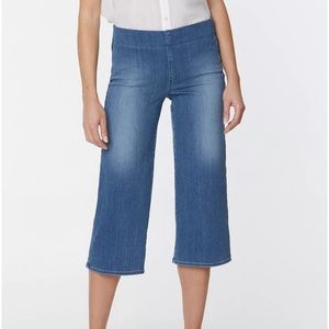 NYDJ Wide Leg Pull-On Capri Jeans